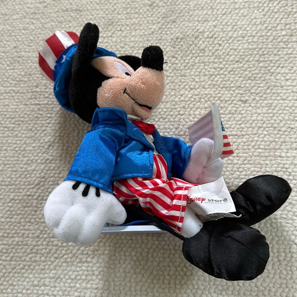 Disney Store- Patriotic Mickey